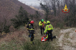 Acquasanta Terme - Bimbo si perde, ritrovato dai vigili del fuoco dopo ore di paura